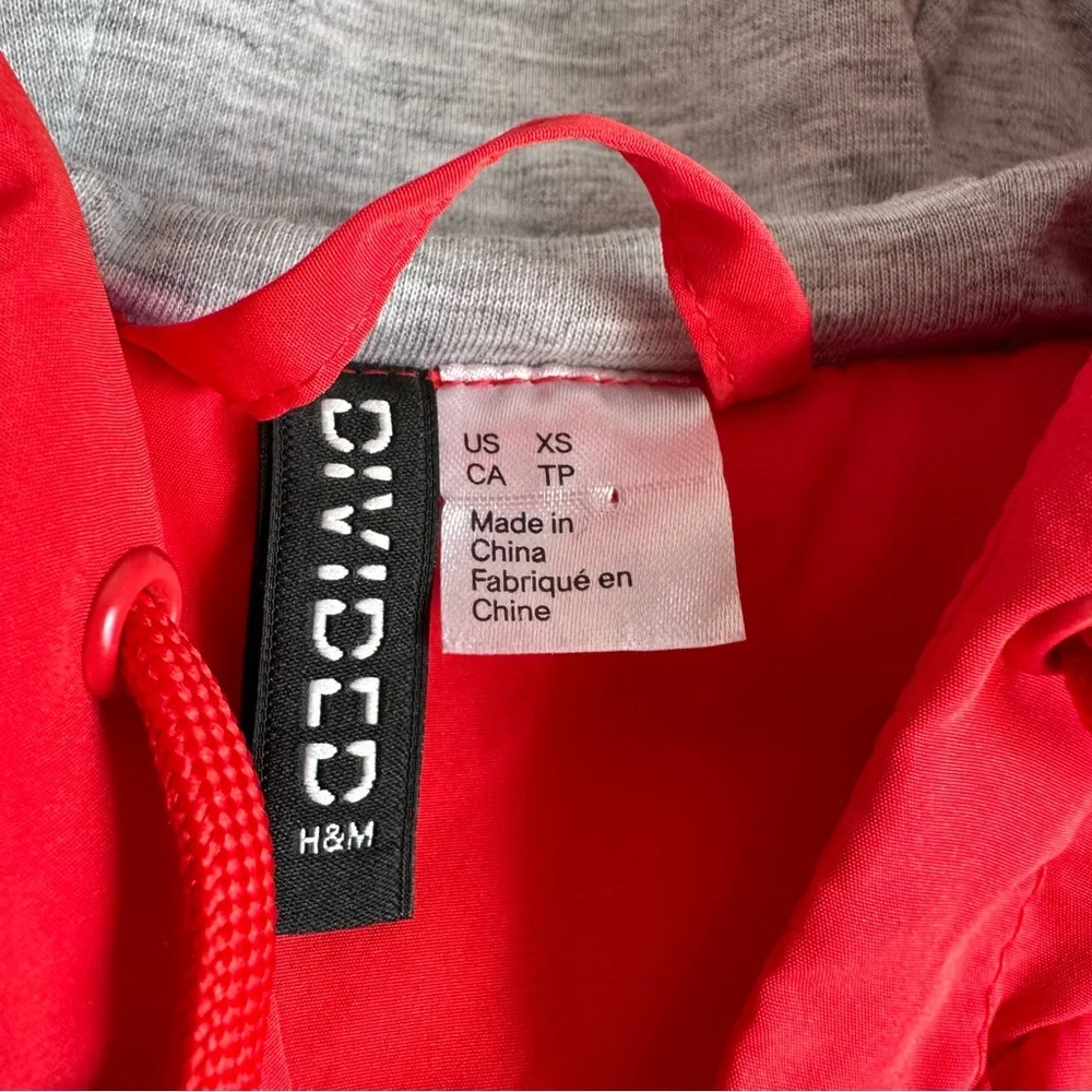 H&M DIVIDED Bright Red Hooded Zip Up Windbreaker Jacket - Picture 11 of 15